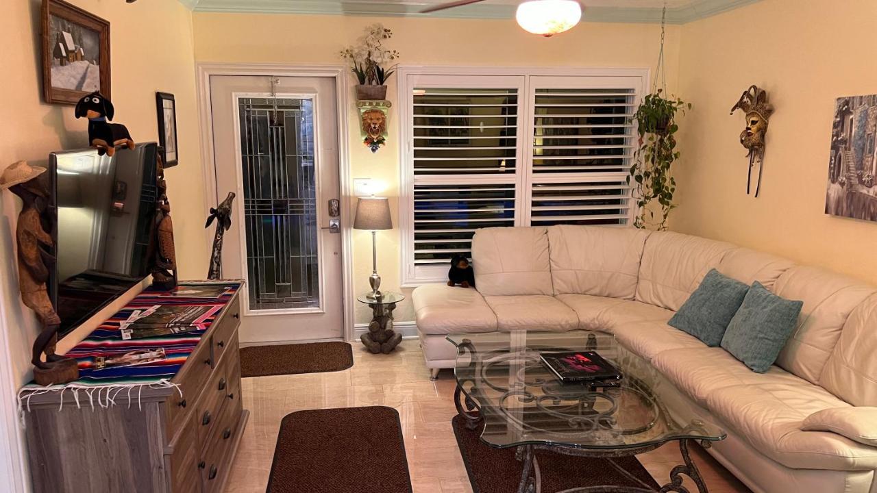 Billy'S Resort- Men Only - Solo Hombres Wilton Manors Экстерьер фото