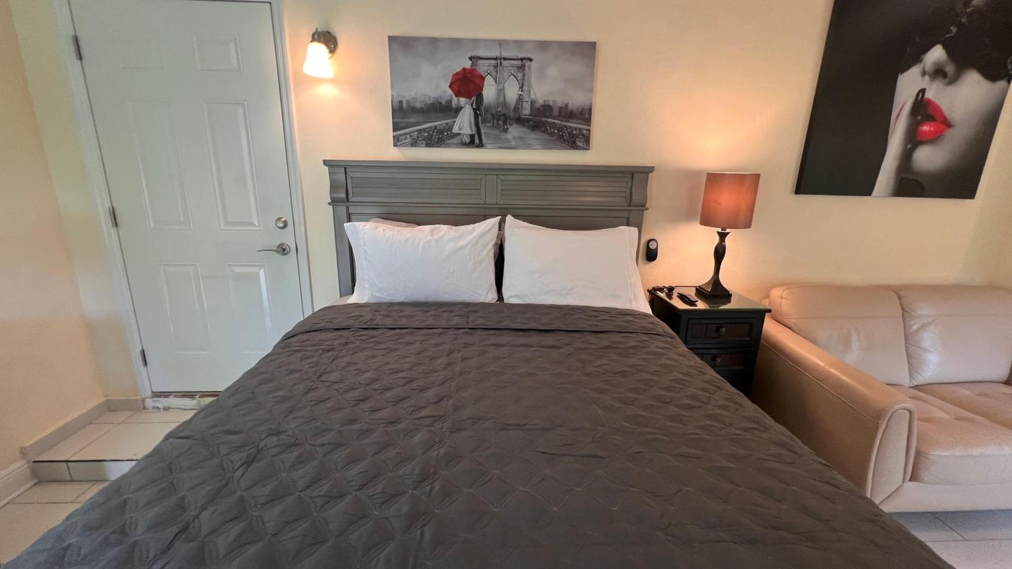 Billy'S Resort- Men Only - Solo Hombres Wilton Manors Экстерьер фото
