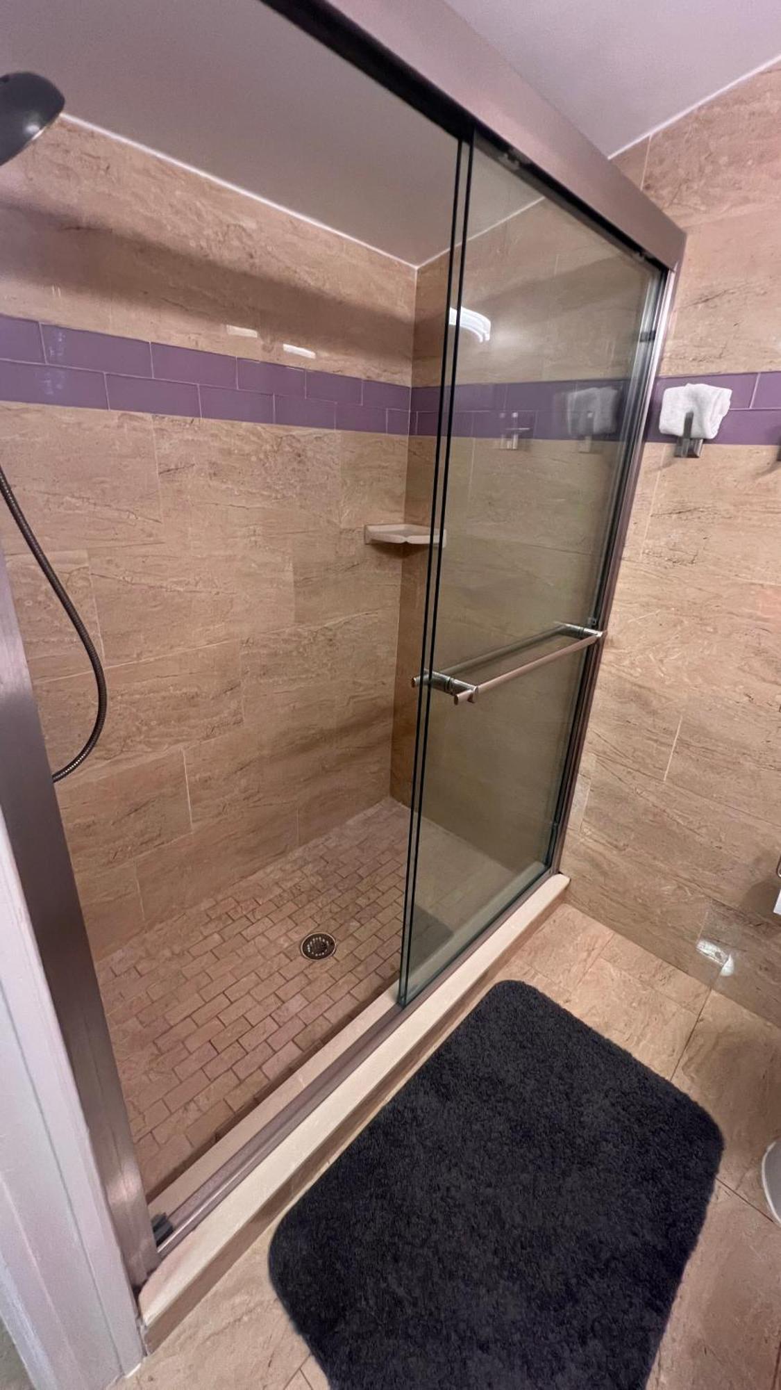Billy'S Resort- Men Only - Solo Hombres Wilton Manors Номер фото