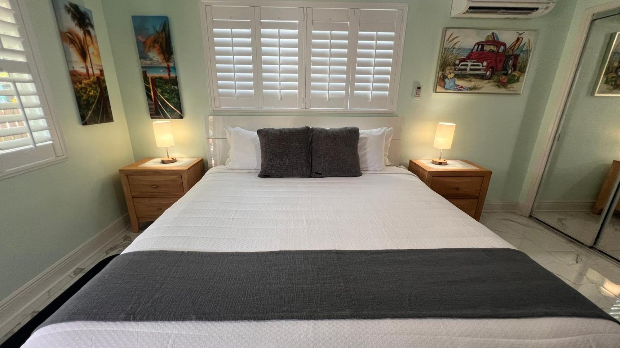 Billy'S Resort- Men Only - Solo Hombres Wilton Manors Номер фото